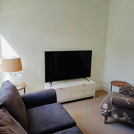 Stylish 1 Bedroom Flat In Heart Of Cowes Каус Екстер'єр фото