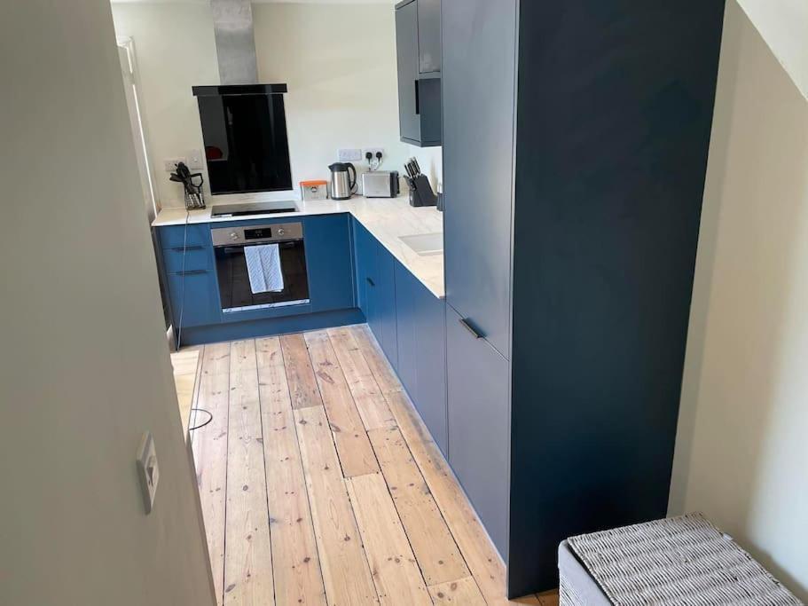 Stylish 1 Bedroom Flat In Heart Of Cowes Каус Екстер'єр фото