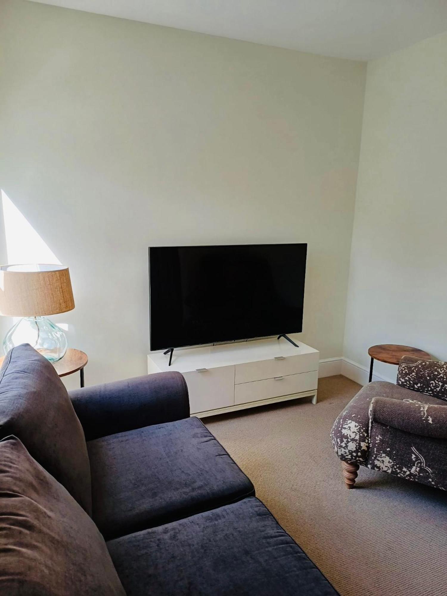 Stylish 1 Bedroom Flat In Heart Of Cowes Каус Екстер'єр фото